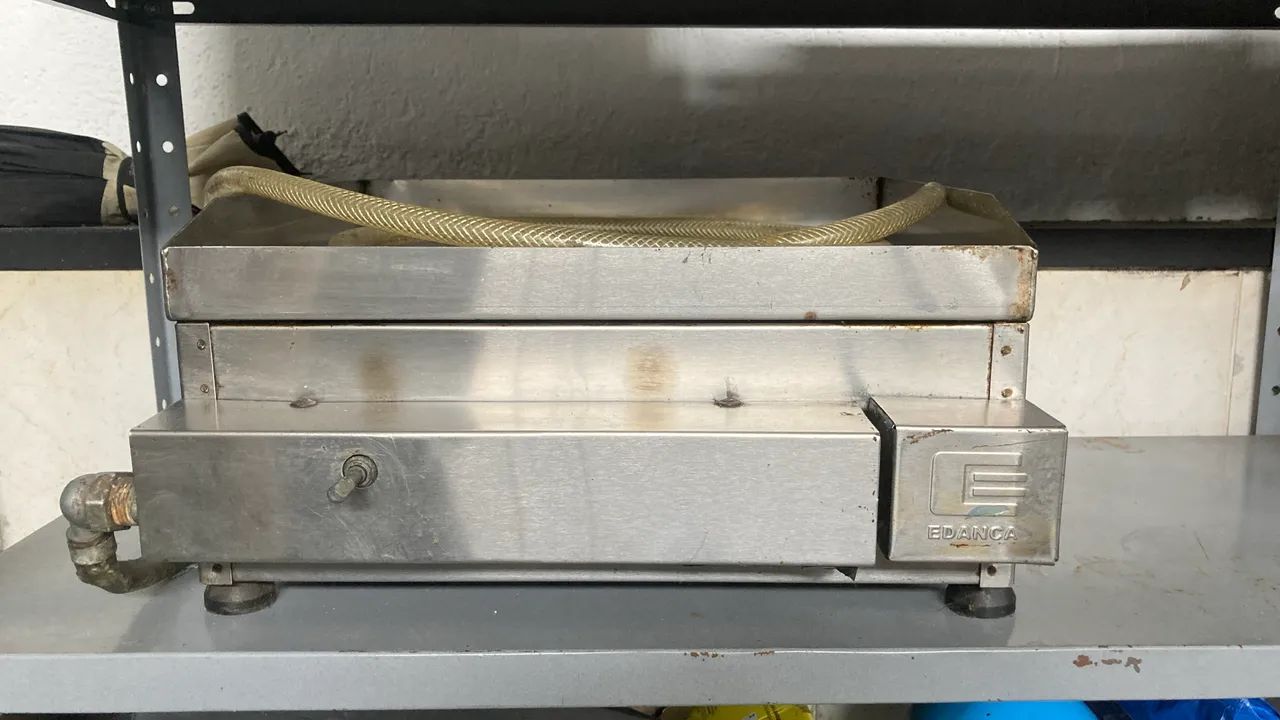 Chapa de lanches a gás edenca