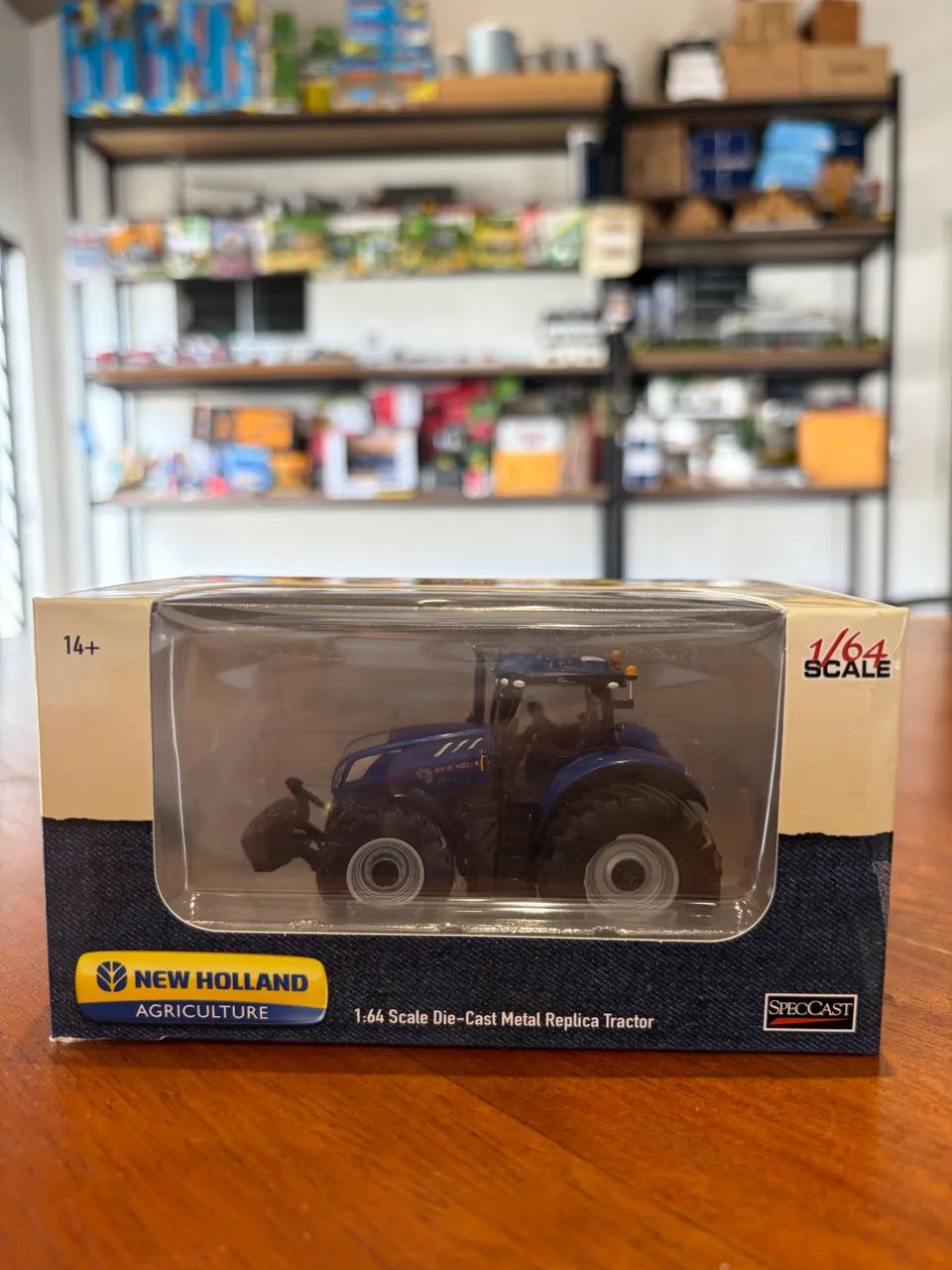 Miniatura trator New Holland T7 315 1/64 - Foto 3
