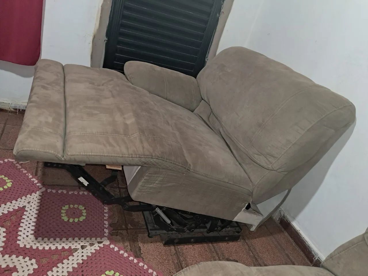 Sofá reclinável com sistema de reclinável de mola  - Foto 2