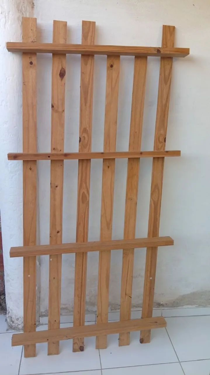 Base. Estrado da cama solteiro 