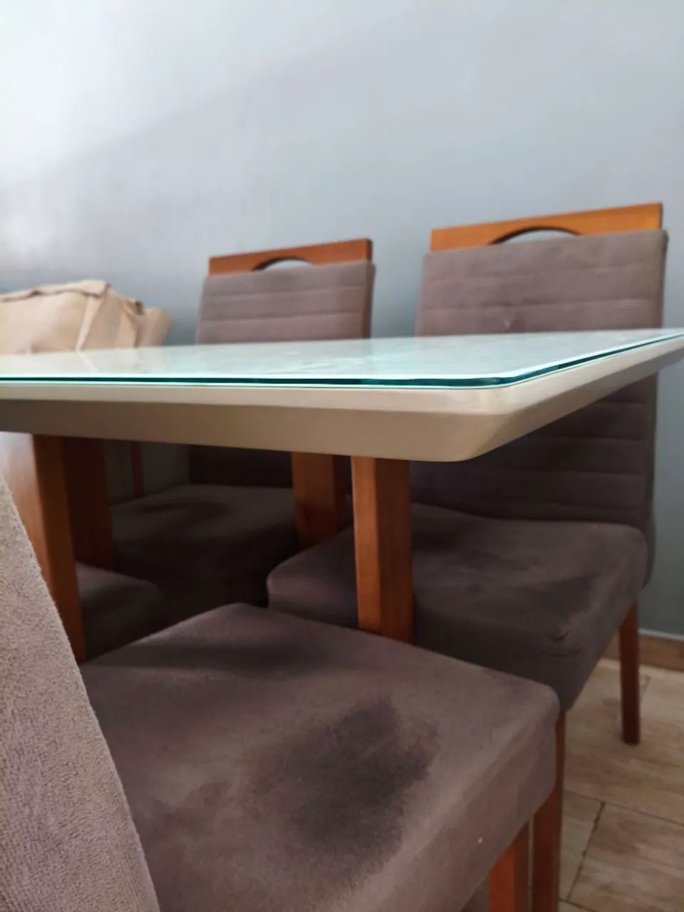 Mesa tipo laqueada + 4 cadeiras - usada - Foto 2