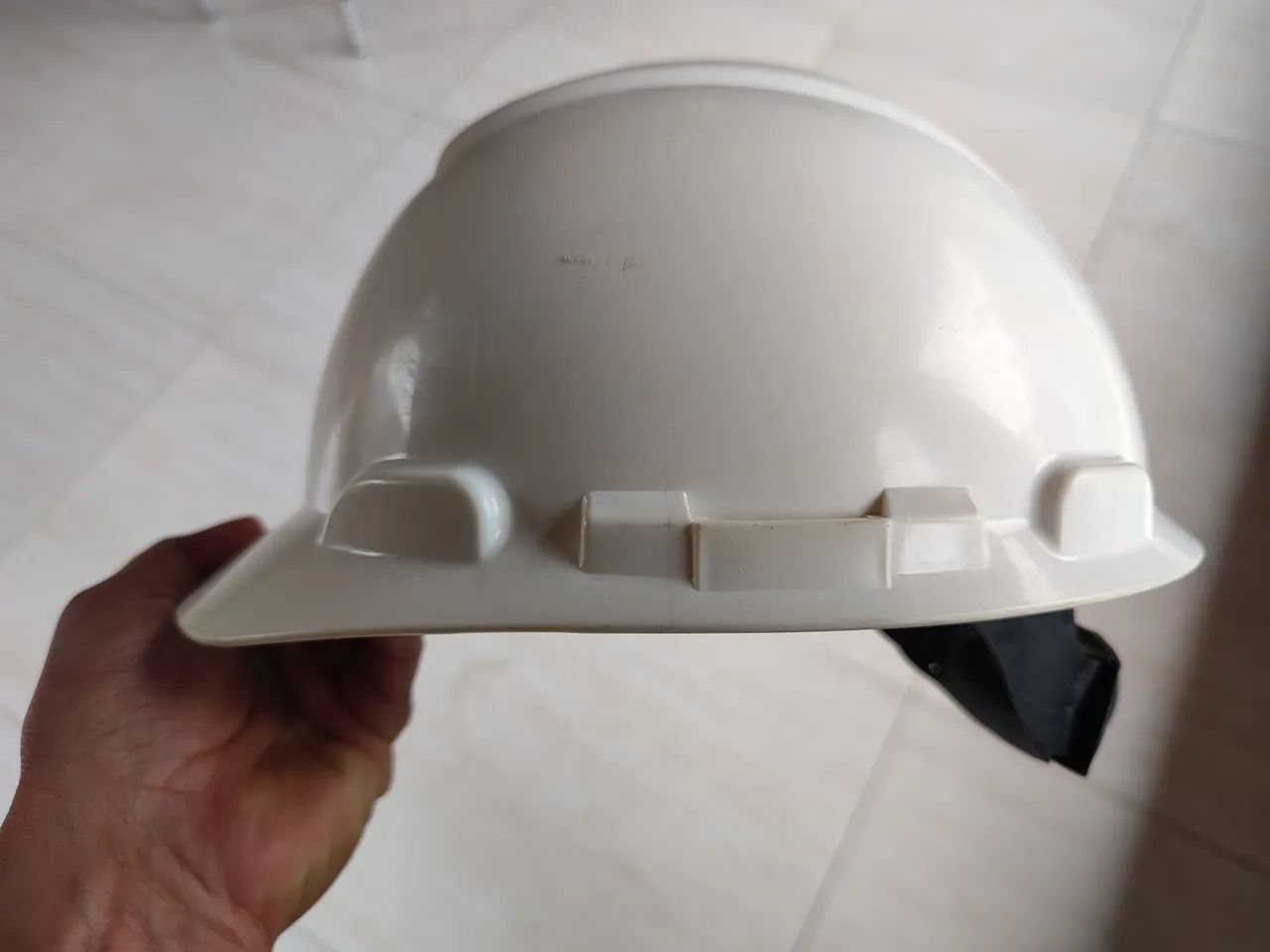 Capacete de segurança com Carneira