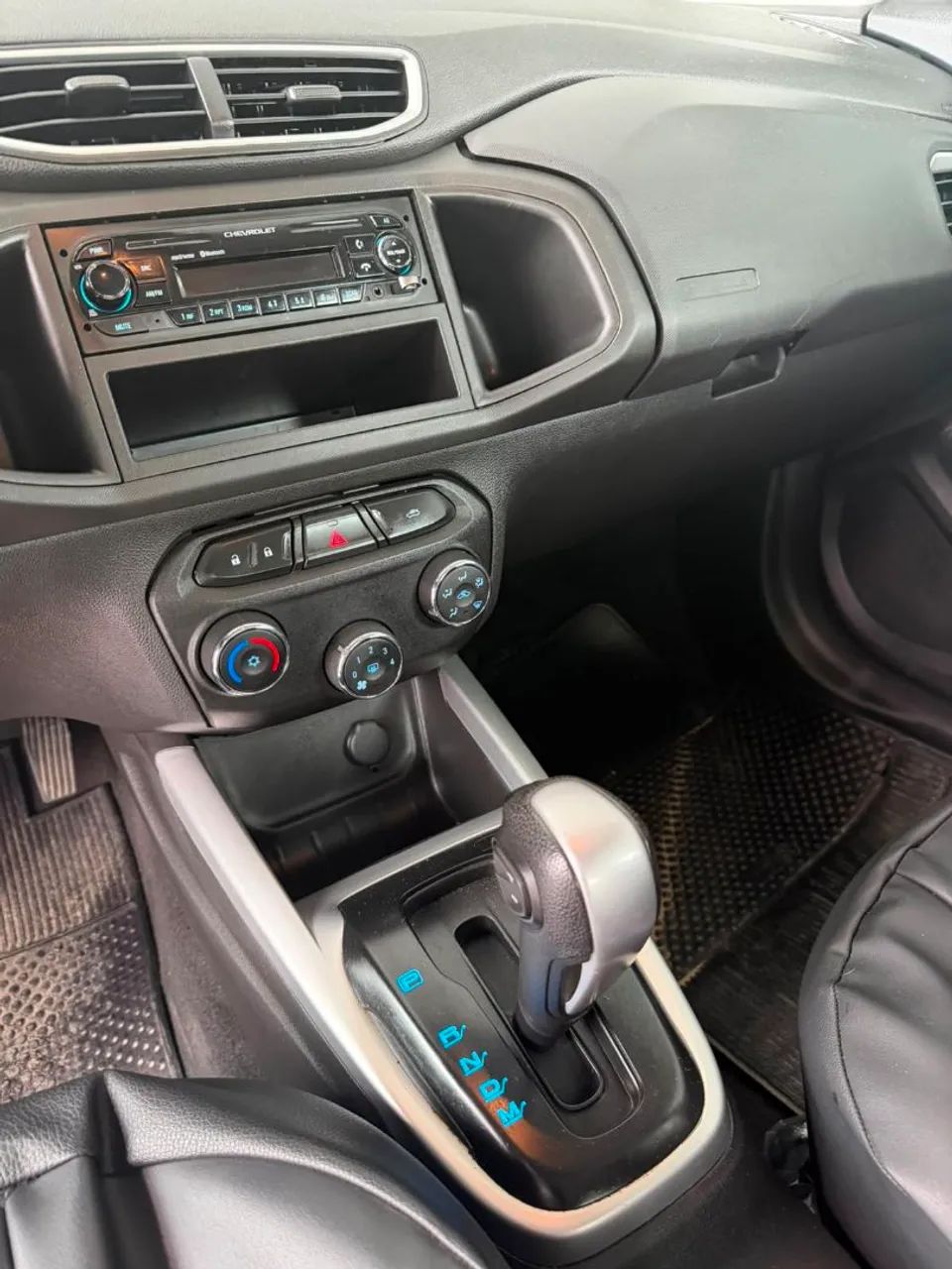 Chevrolet Onix Hatch Advantage 1.4 8V Flex Aut. 4P 2018 - Foto 5