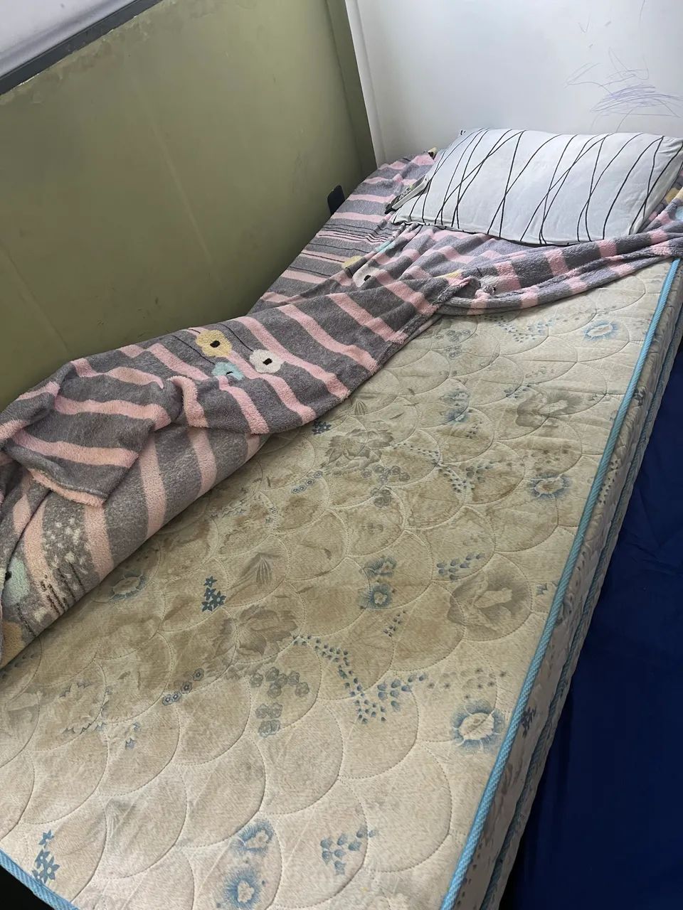 Cama solteiro