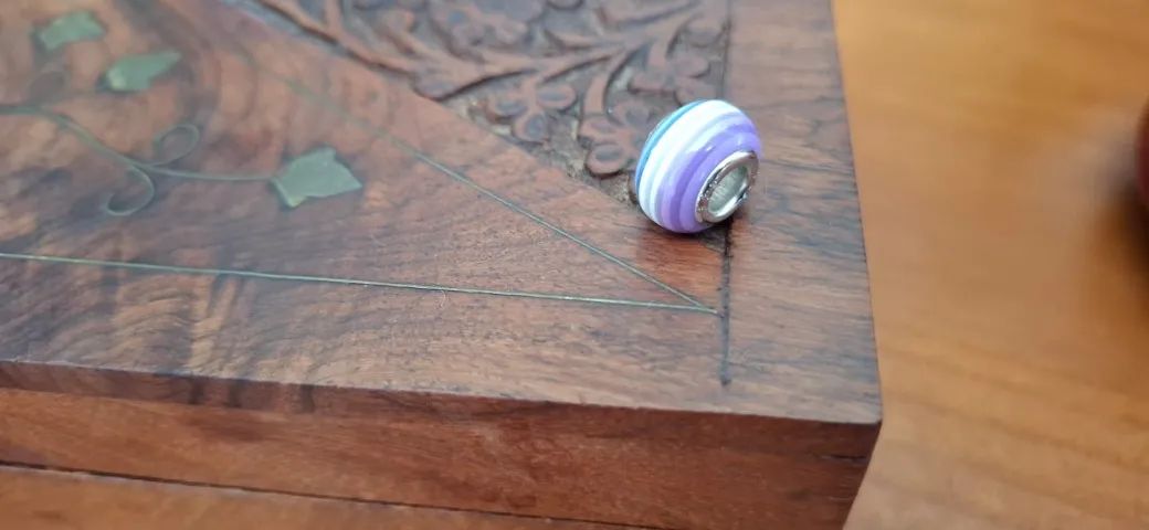 Berloque / Charm Processo Murano -  Azul e Lilás - Compatível  Pandora - Foto 5