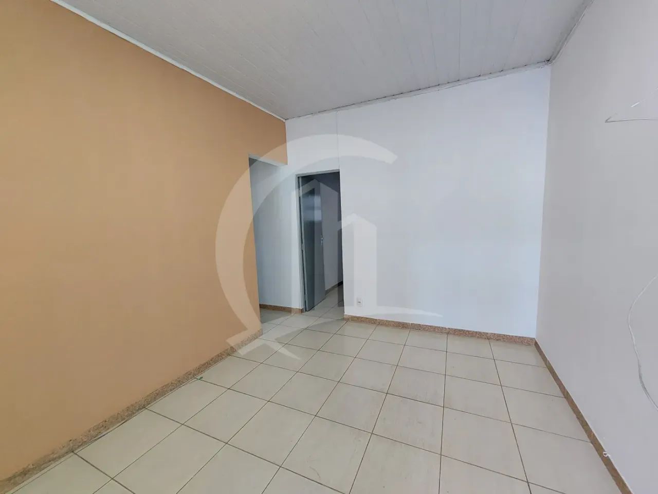 Sala Comercial com 25m² para Locação no Bairro Centro - Foto 6