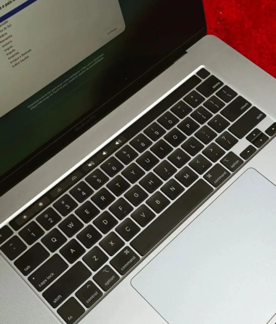 macbook pro 2019 processador i9 ram 32gb ssd 1 tb placa de video