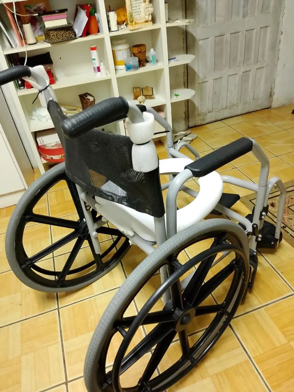 Cadeira rodas banho Jaguaribe  - Foto 2