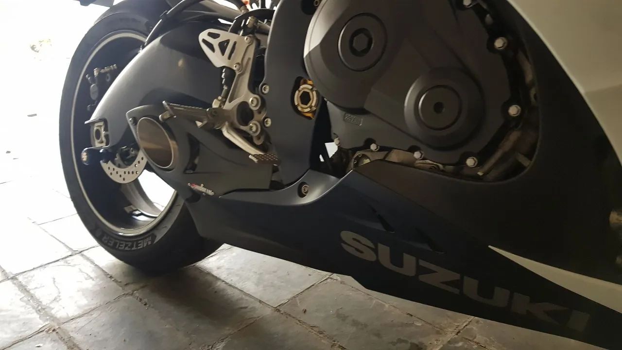 Suzuki Srad 1000 - Foto 3