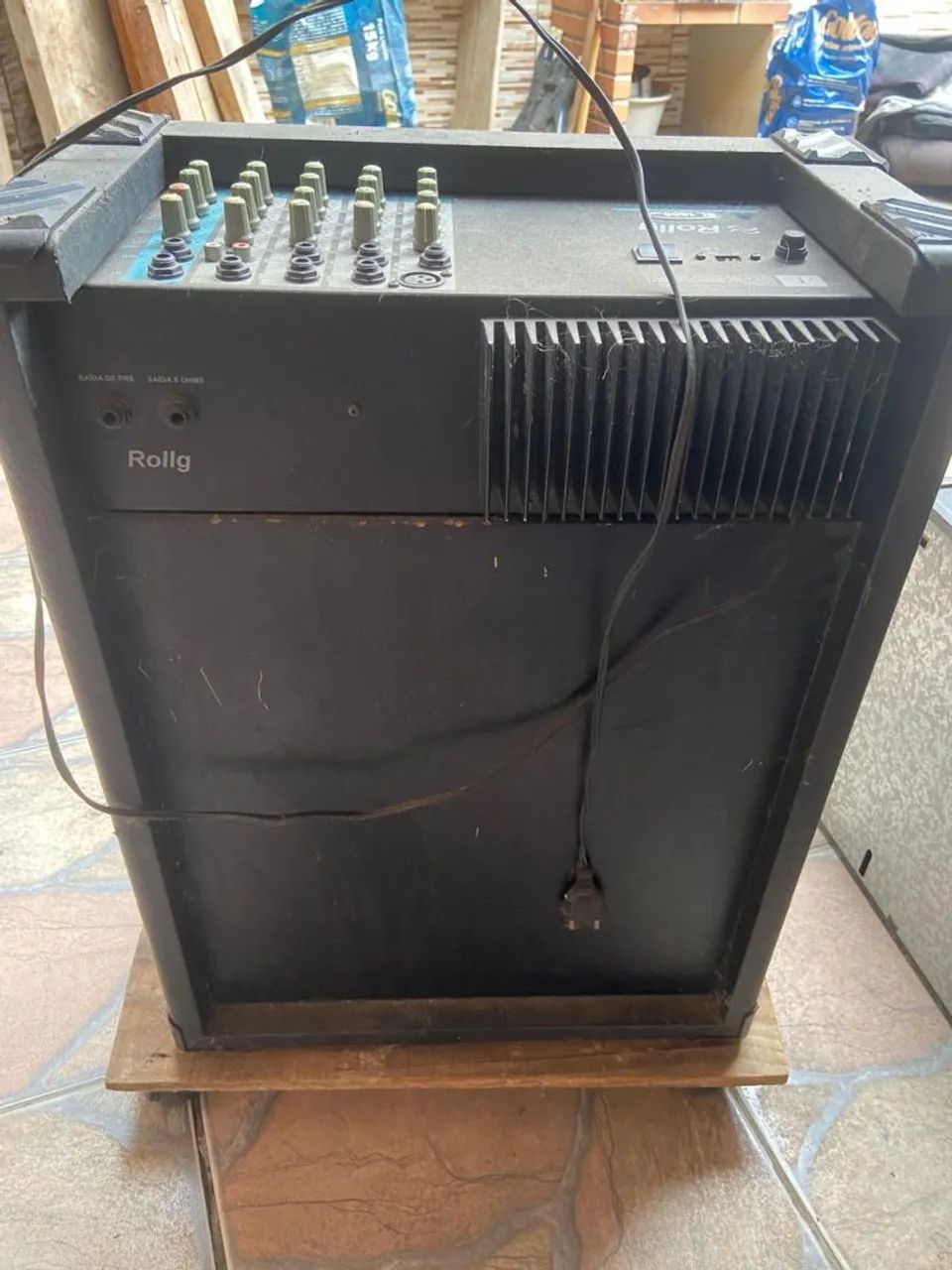 Caixa de som mult uso 15"  com defeito  - Foto 3
