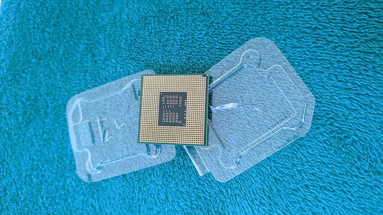 Processador AMD FX-8300 8 Núcleos 4.2ghz Socket AM3+ - Foto 3