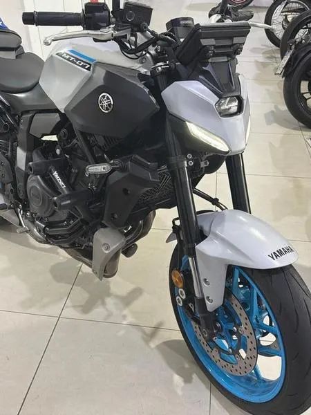 YAMAHA MT07 2026 - Foto 2