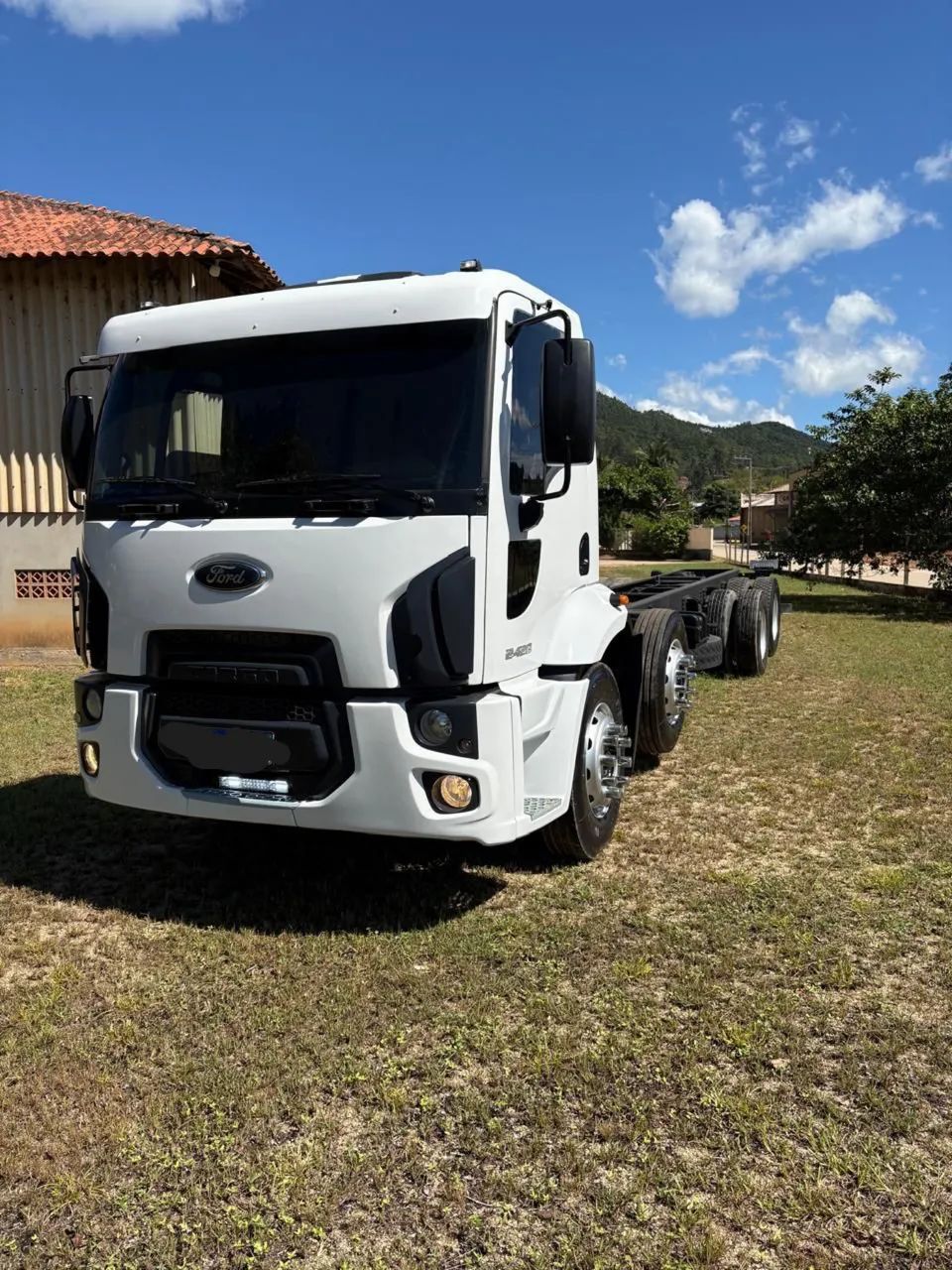 Caminhão pronto pra trabalhar