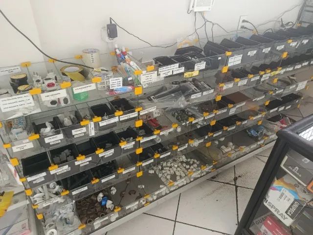 Vendo estoque de produtos hidráulico, elétrica e ferramentas. Mobiliário gondolas  - Foto 2