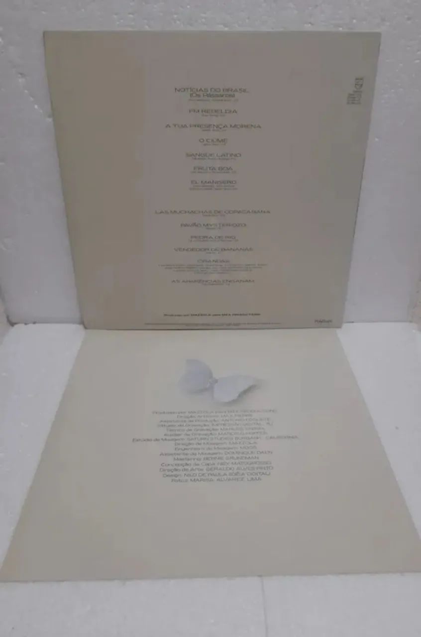 Vinil Ney Matogrosso & Aquarela Carioca - Foto 3