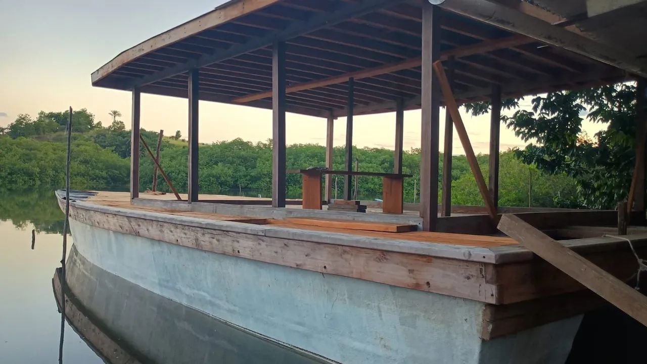 Catamarã flutuante  - Foto 2