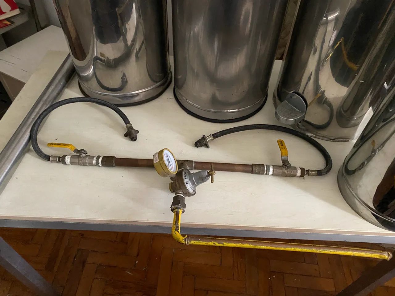 Regulador de pressão de gás com manômetro acoplado - Foto 2