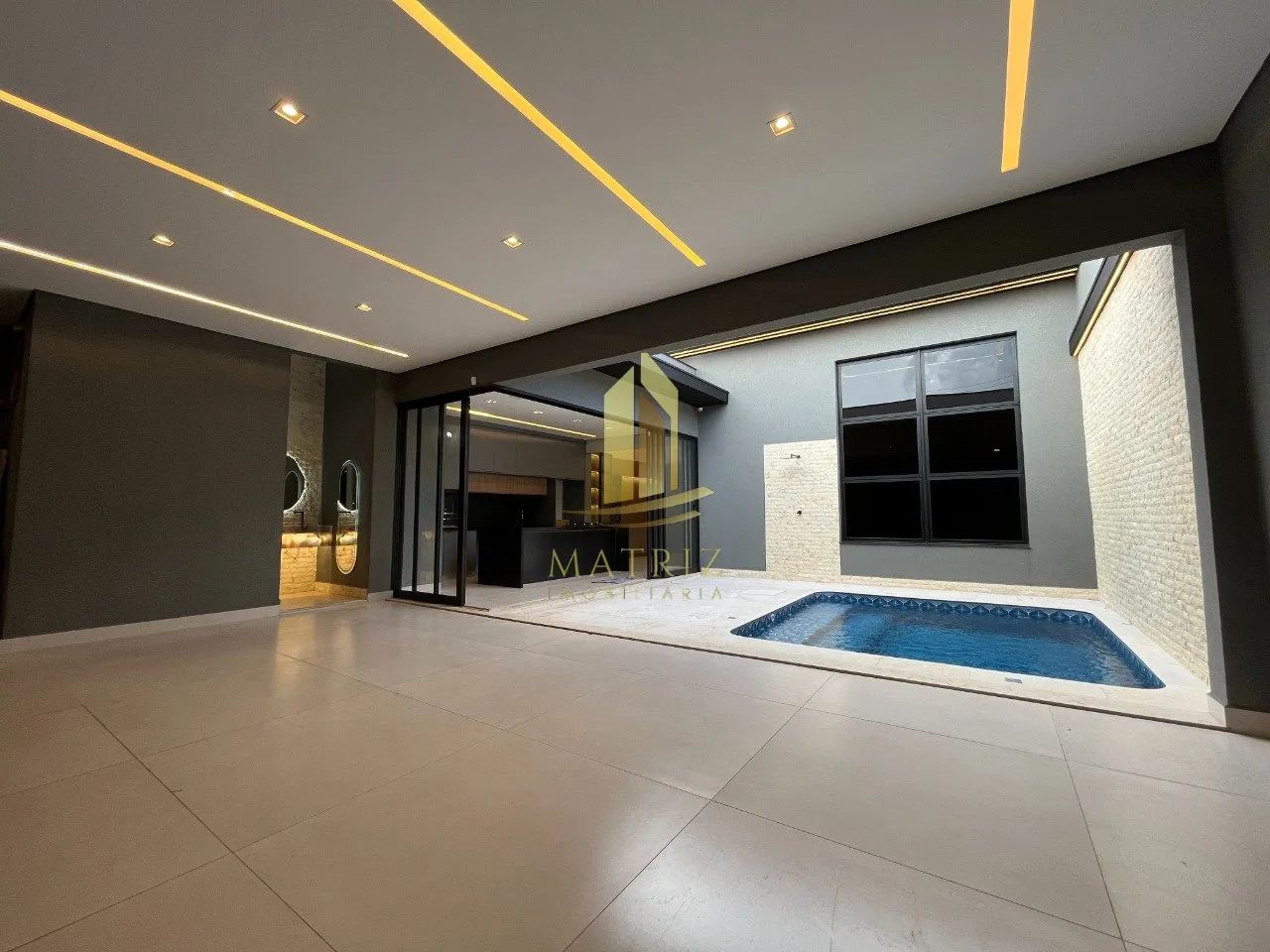 Matriz vende casa Jardim Lima - Foto 2