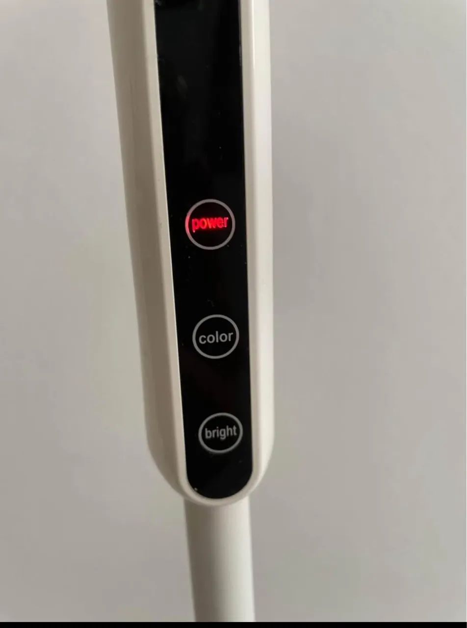 Luminária haste flexível 