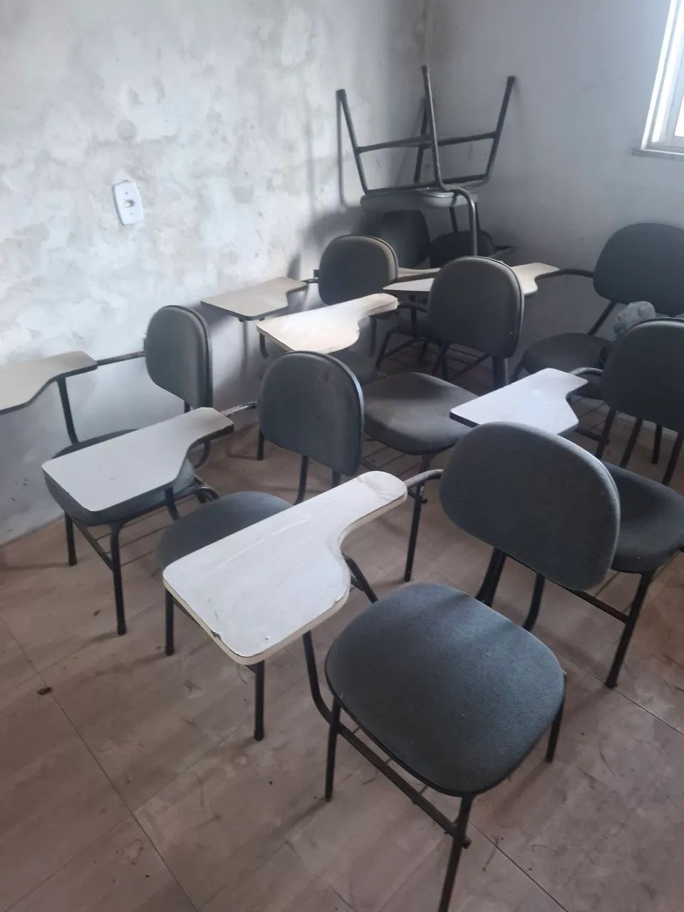 Cadeiras para aula e outras utilidades  - Foto 3