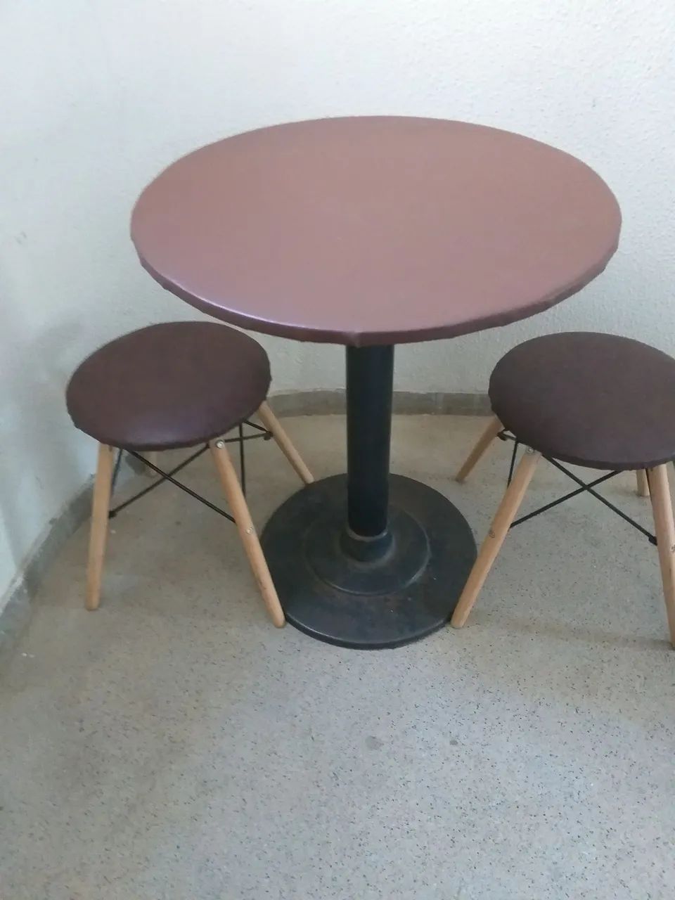 Mesa pé  de ferro - Foto 2