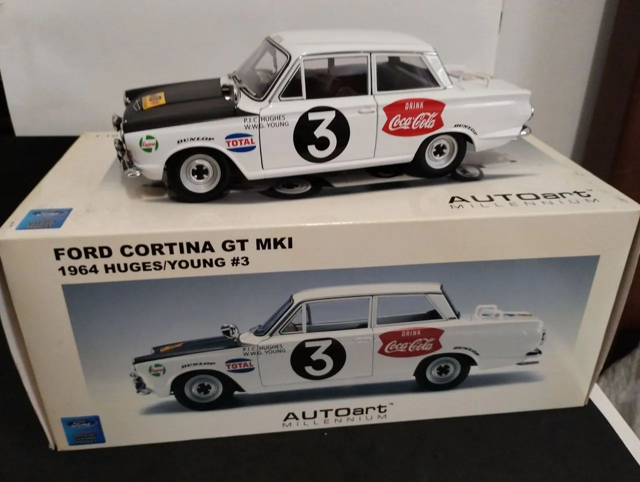 Miniatura antiga rara autoart 1/18 Ford Cortina Rally safari Kenya