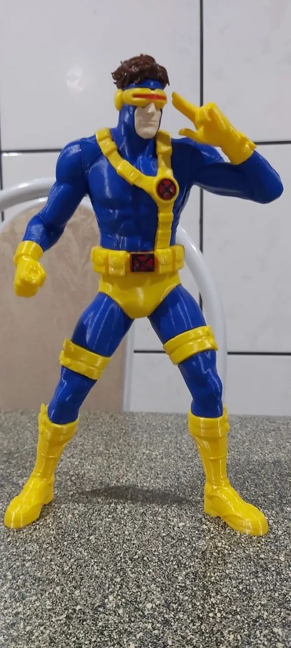 Ciclope 24 cm - Boneco Colecionável 3D Colorido