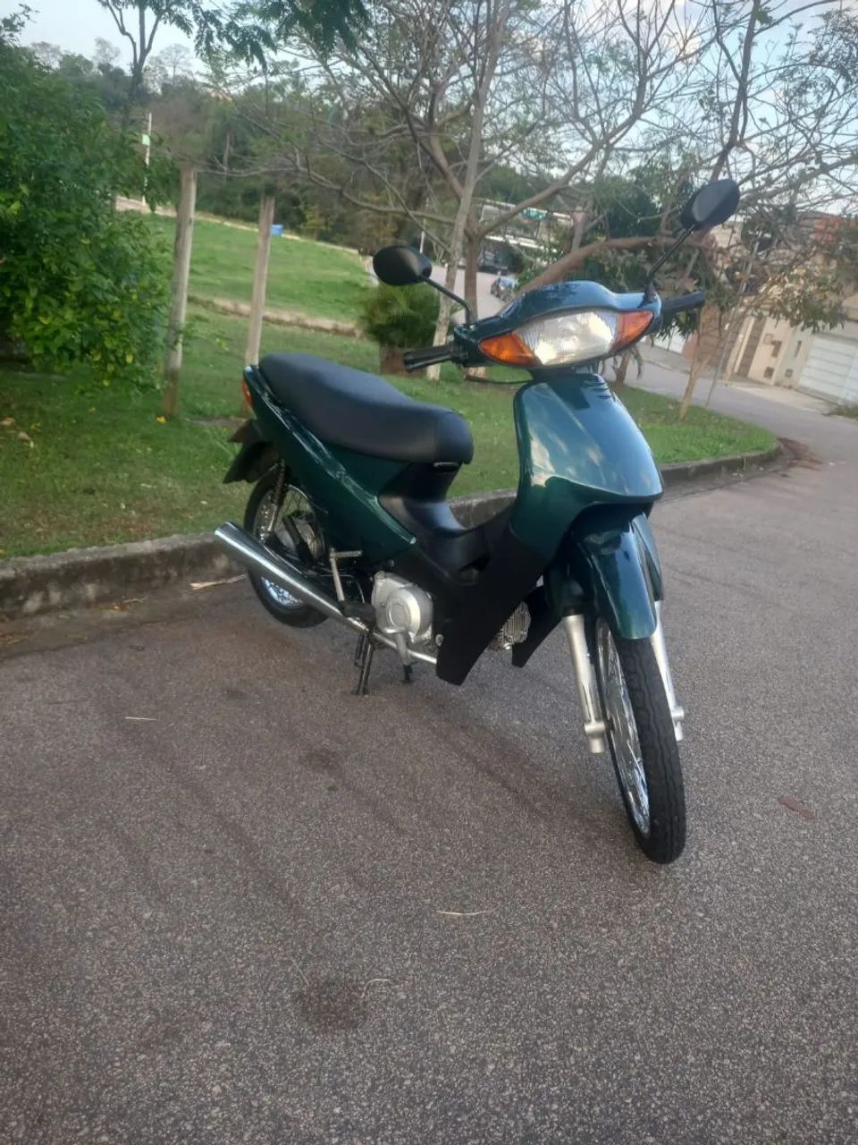 Biz es 2003 com partida elétrica  - Foto 2