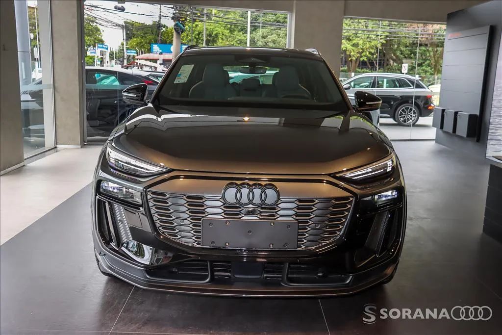 Audi E-Tron Performa. Black Aut. (elétrico) 2025 - Foto 3