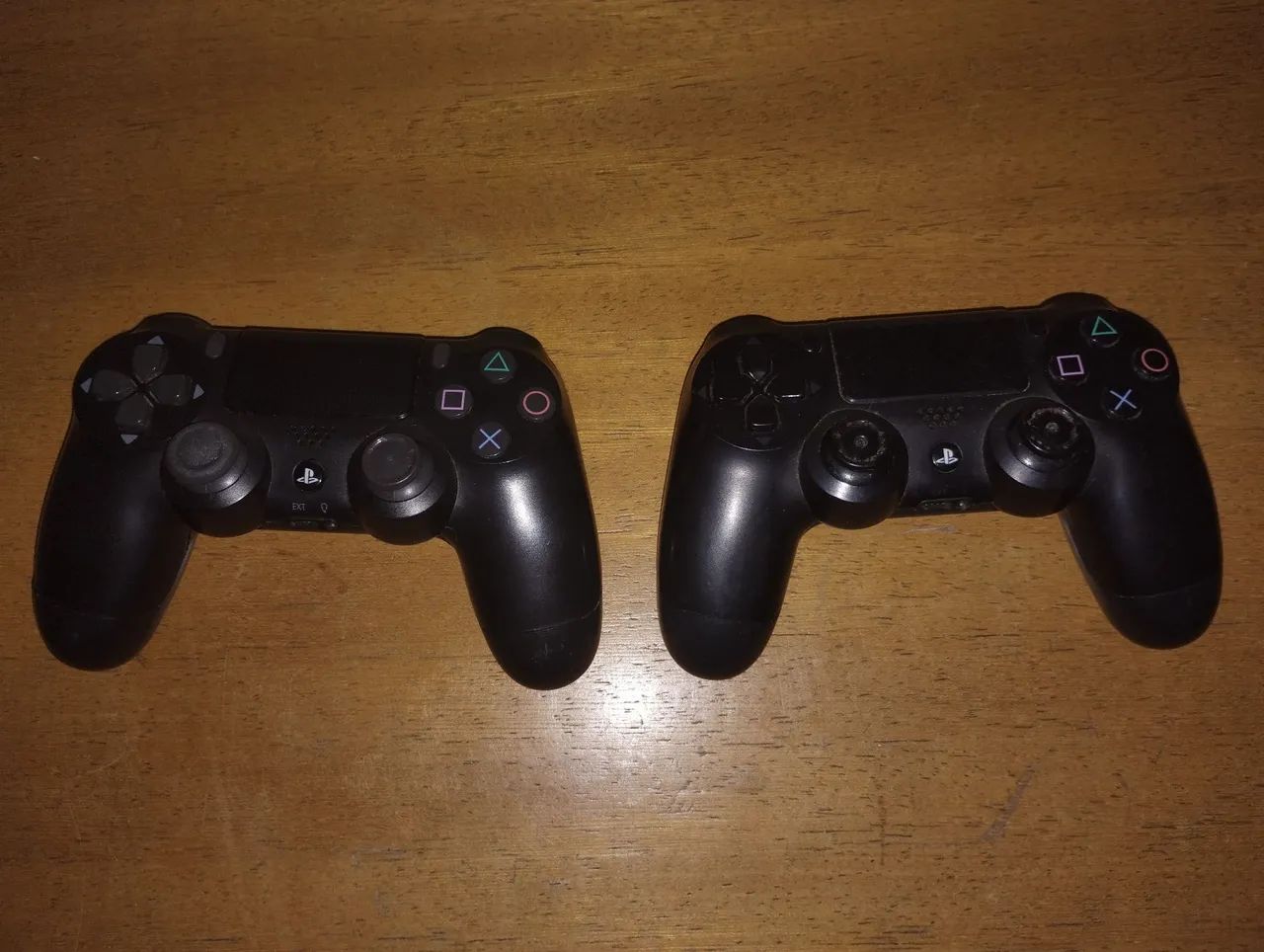 Dualshock 4 - dois controles de PS4 - Foto 3
