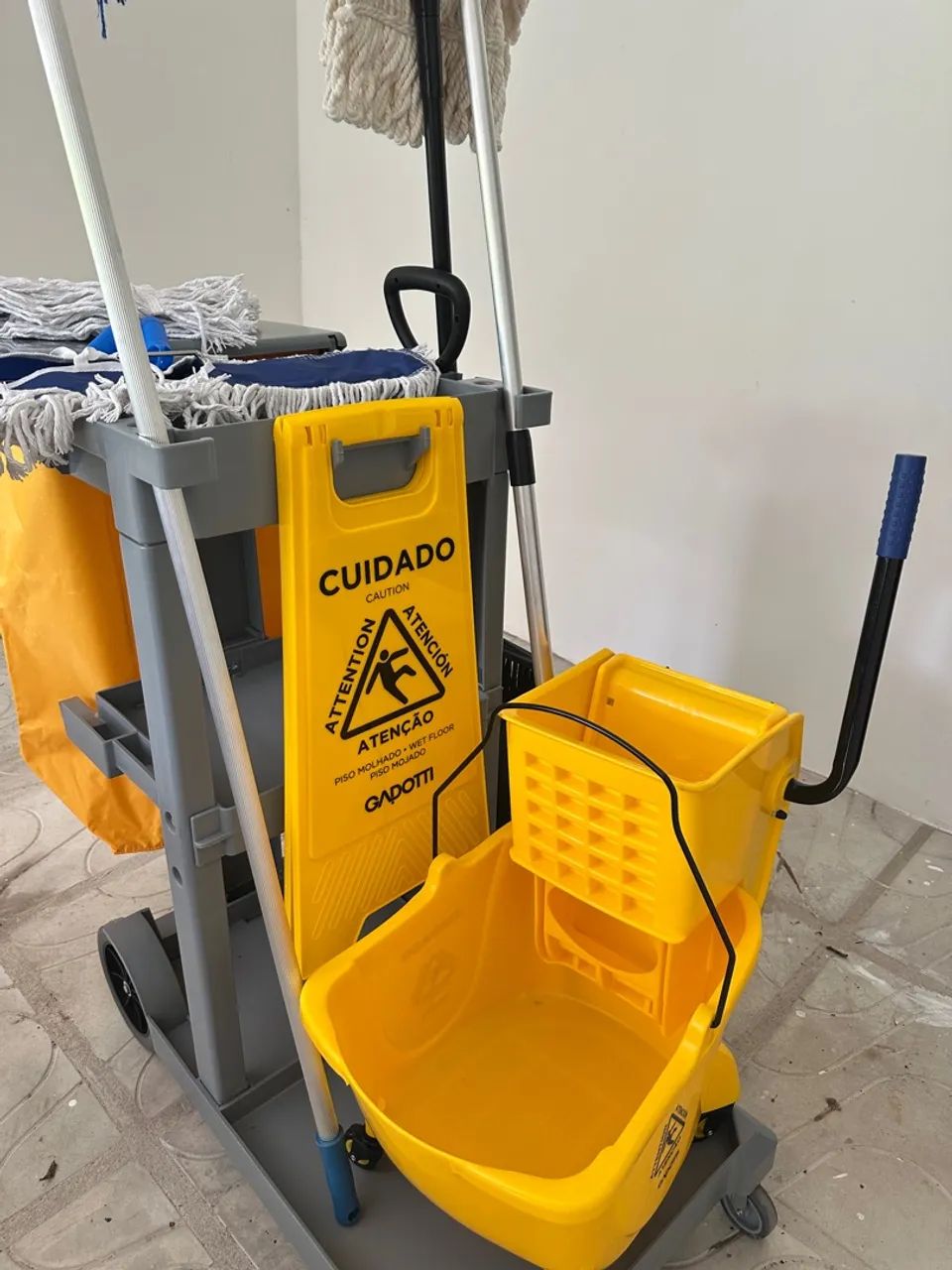 Carrinho completo de limpeza profissional  - Foto 4