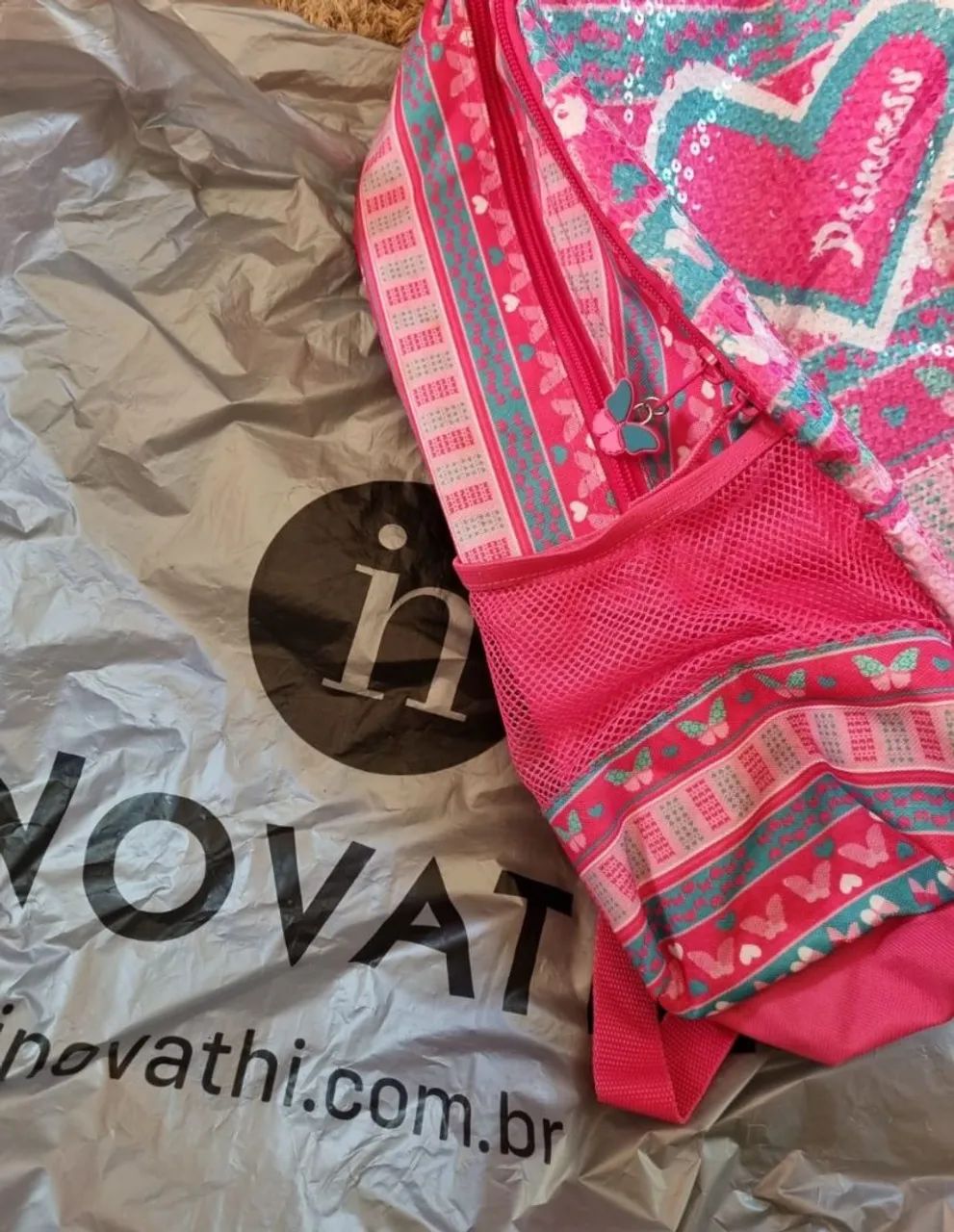 Mochila Nova com Lantejoulas  - Foto 2