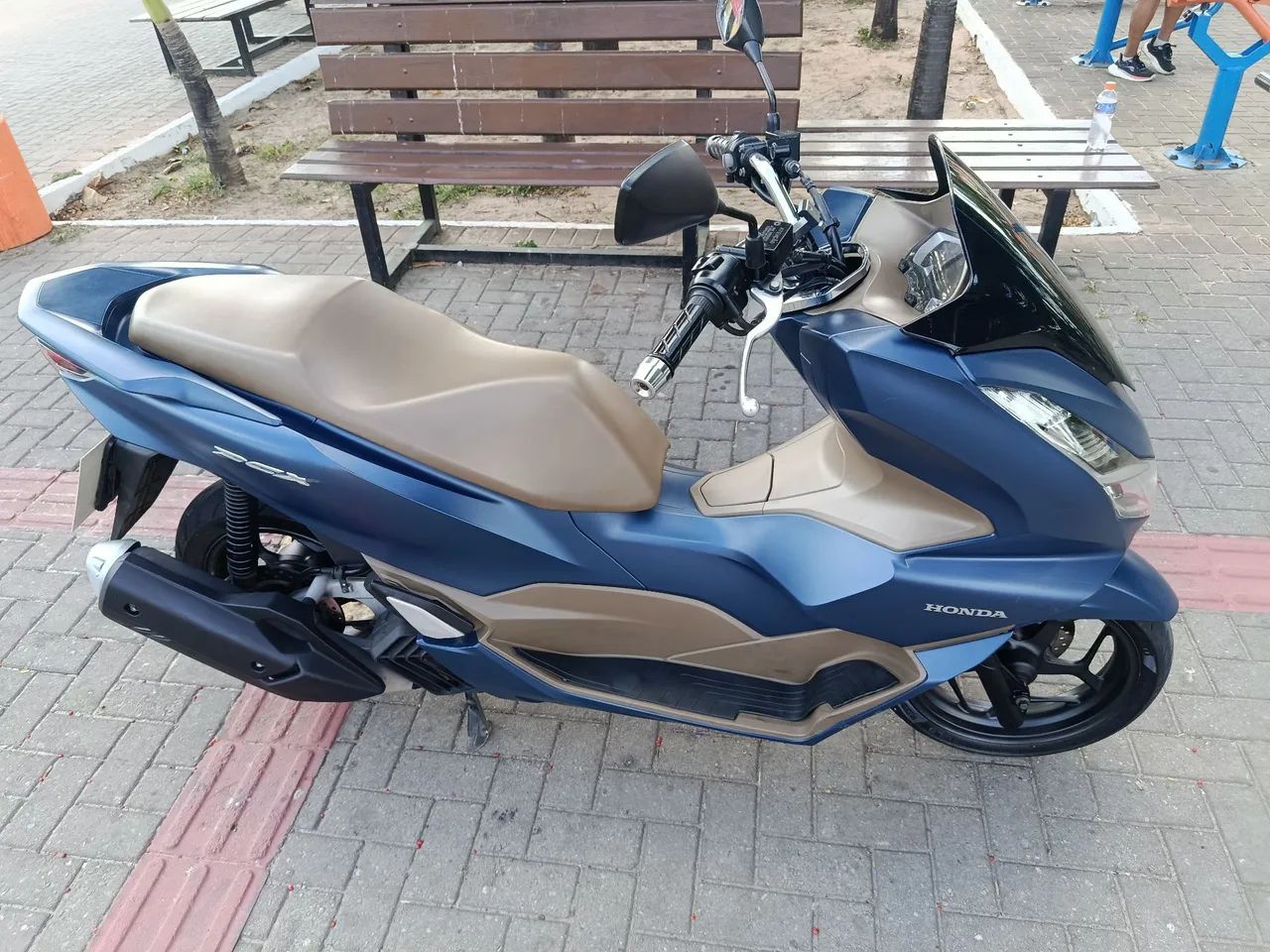 VENDO PCX MUITO NOVA  - Foto 4