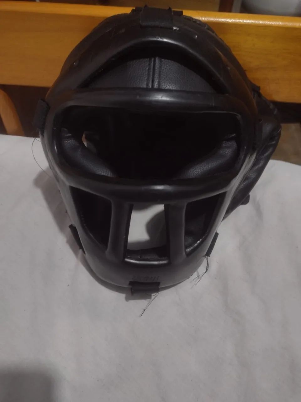 Protetor de cabeça c/ Grade - Capacete Muay thai