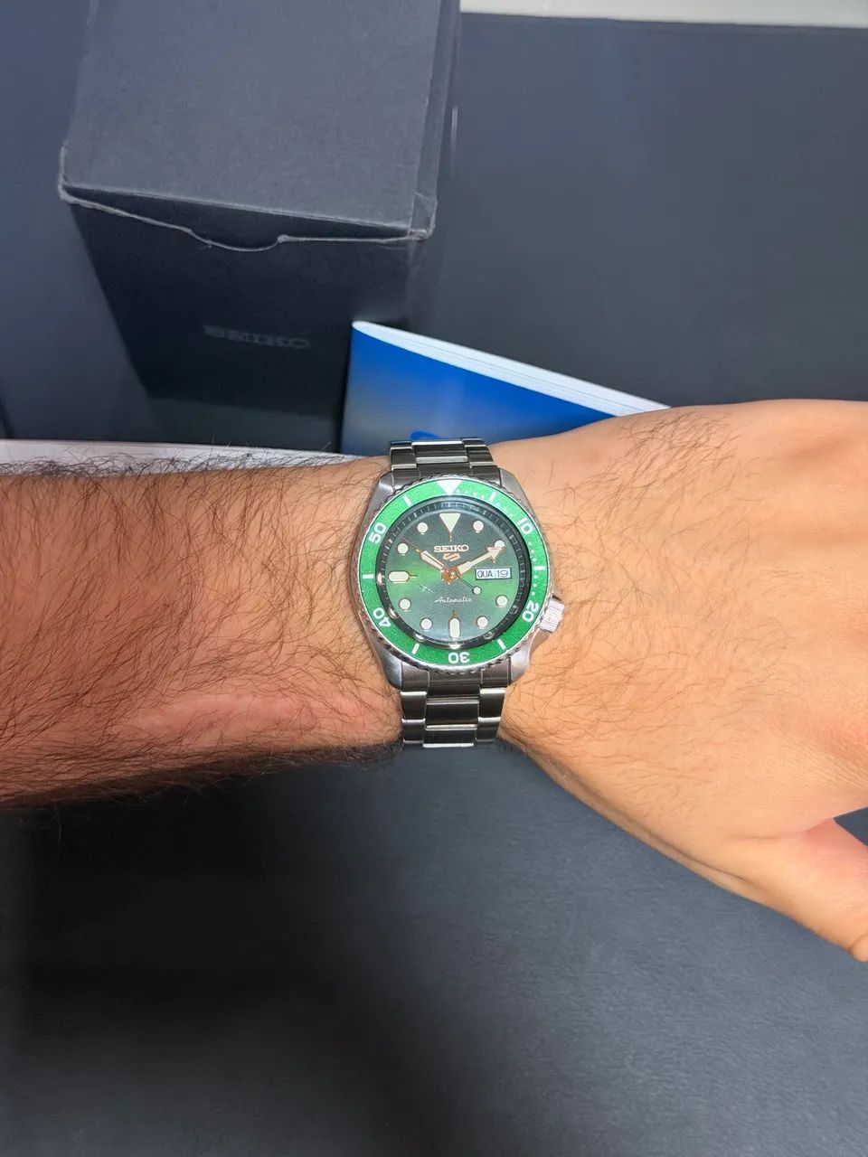 Relógio Seiko 5 Sports Hulk - Foto 2