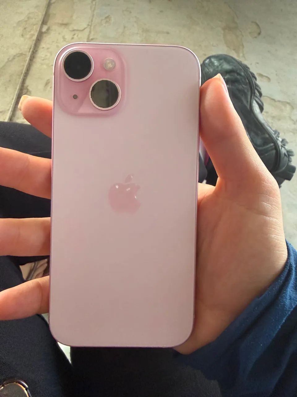 iPhone 15  - Foto 2