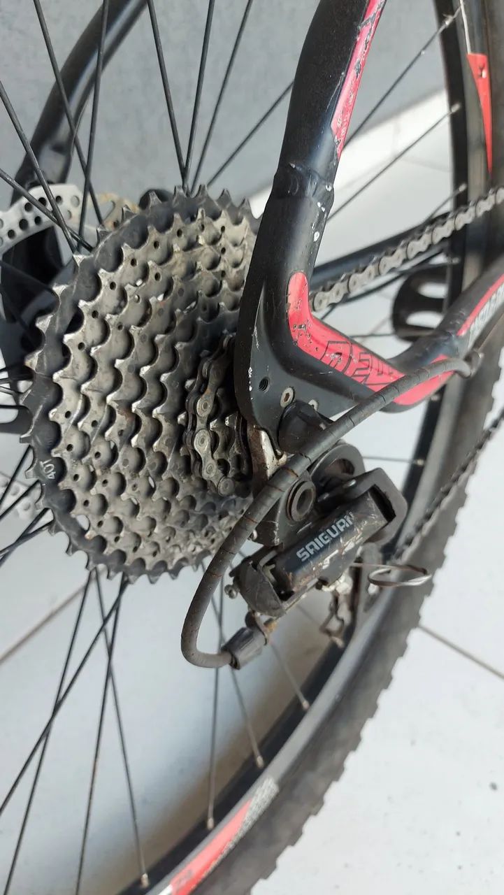 Bicicleta Aro 29 Castle Rock - Foto 5
