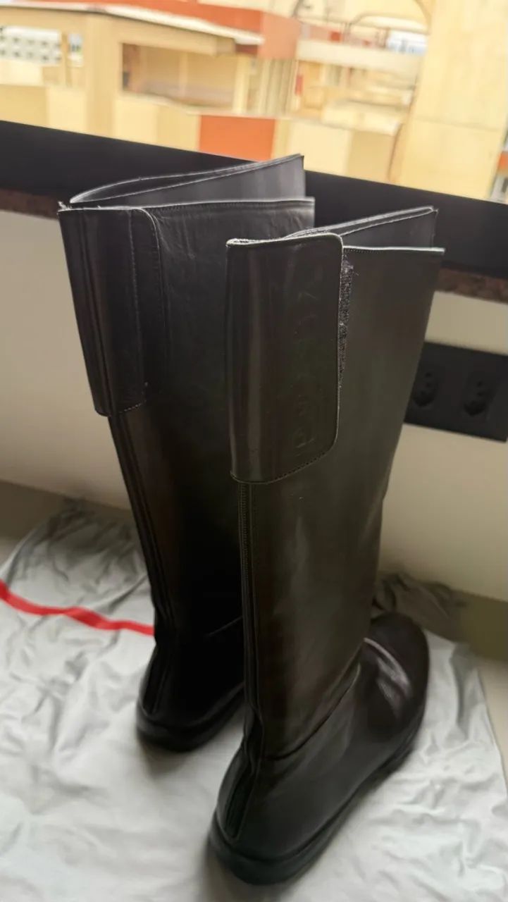 BOTA PRADA ORIGINAL  - Foto 3