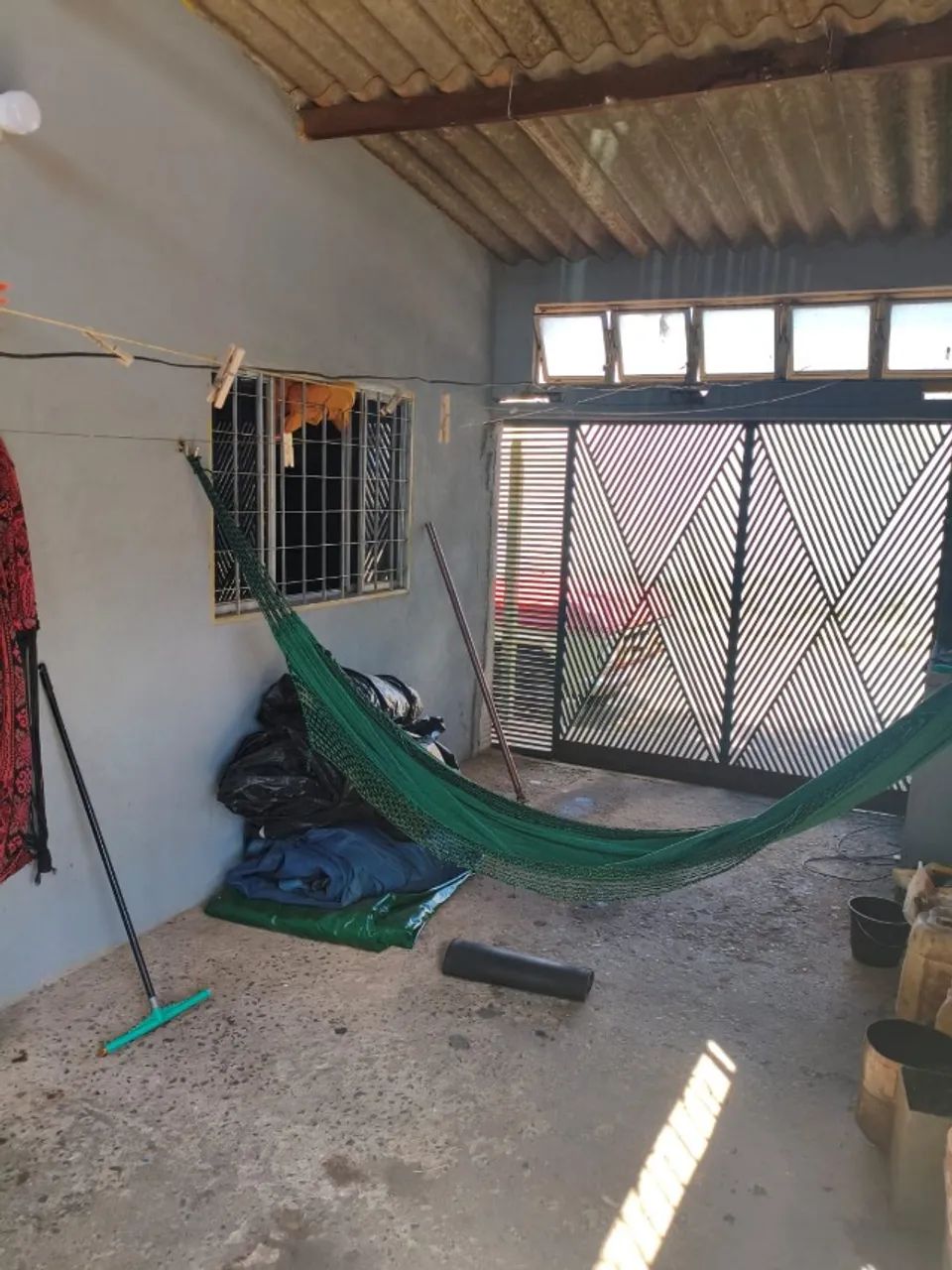 VENDO CASA DE ESQUINA COM 3 QUARTOS NO INICIO DO ITAPOÃ/DF - Foto 5