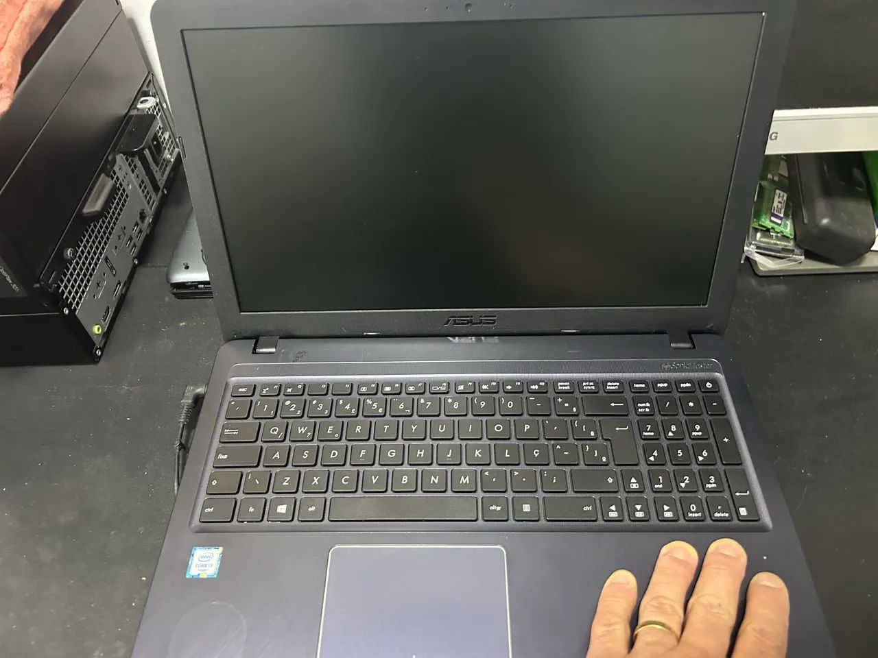 Notebook Asus I3 4gb ssd