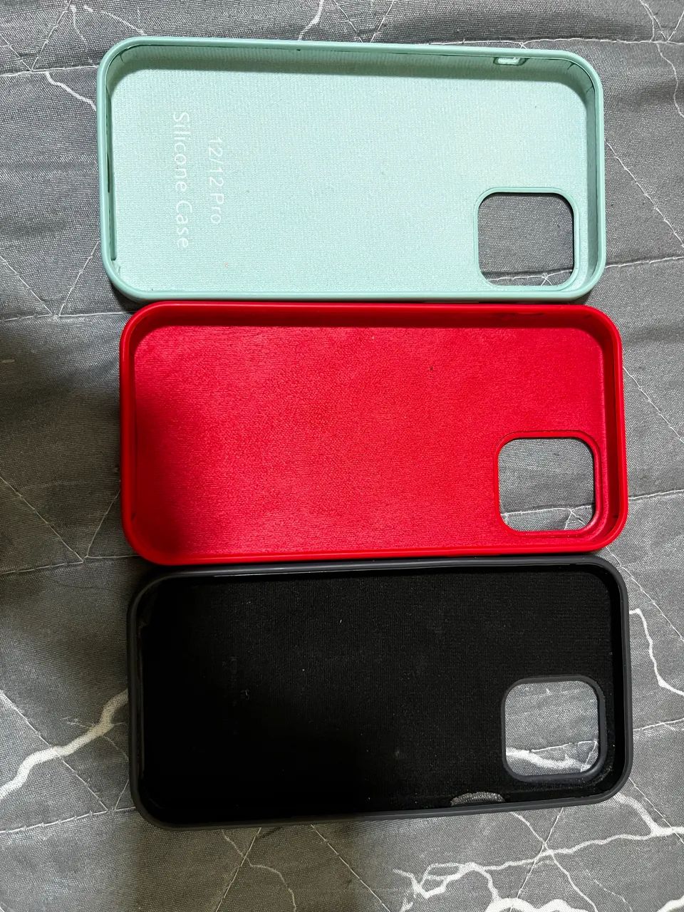Capas de Iphone 12 - 3 peças (vermelho, cinza e ciano)