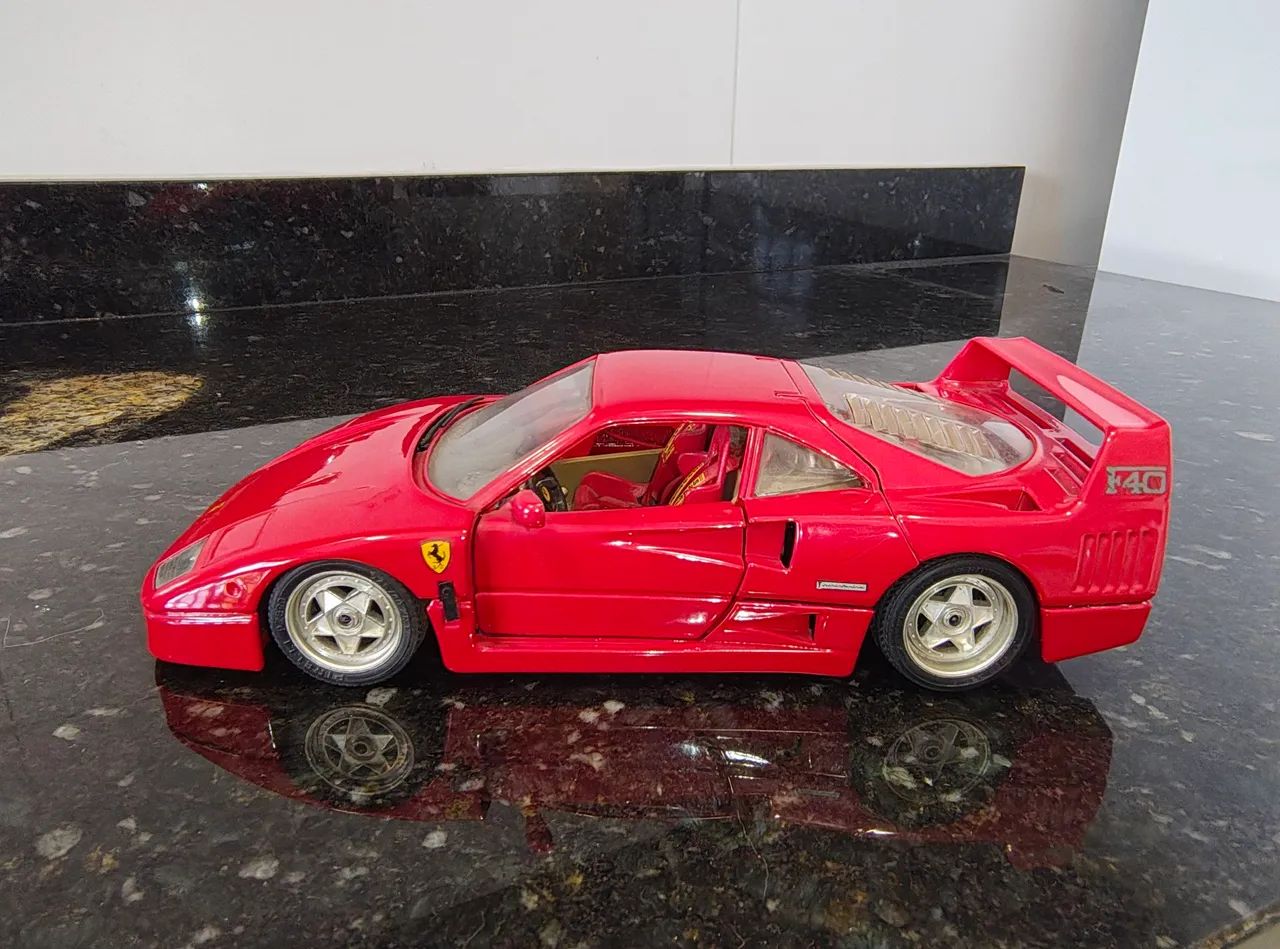Ferrari F40 Burago 1/18 - Foto 3