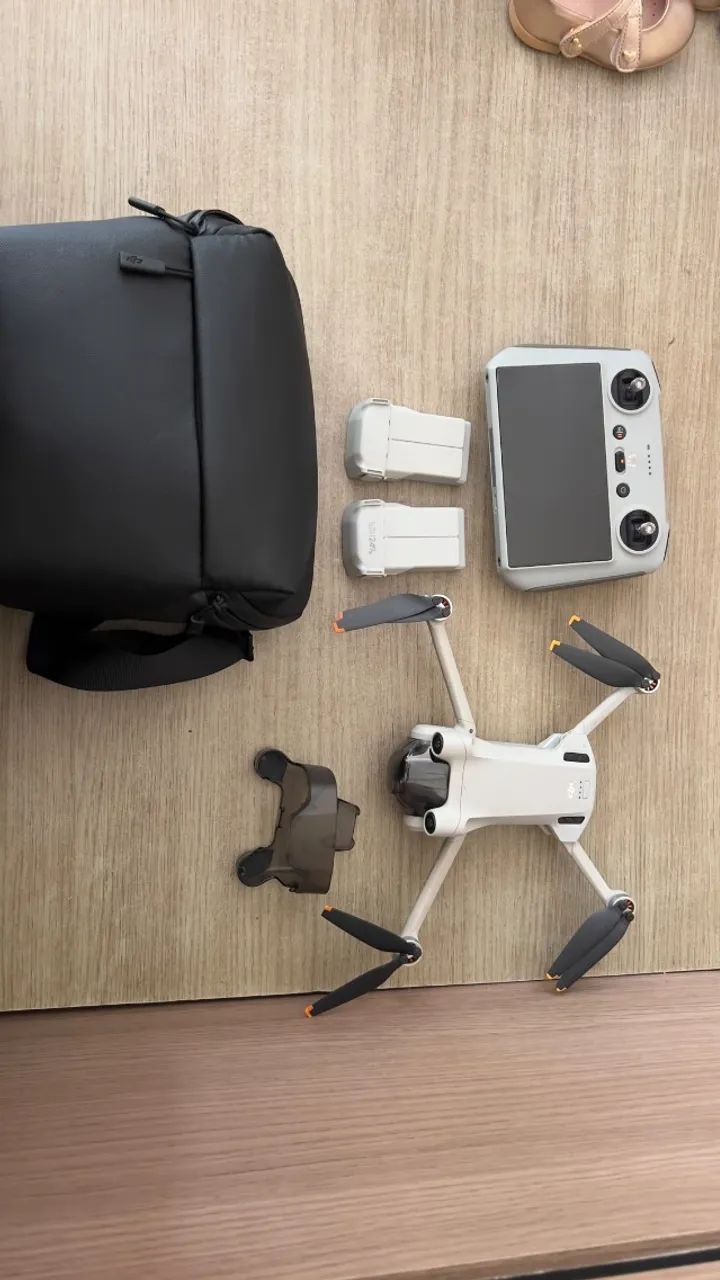 DJI Mini 3 Pro + Controle com Tela + 2 Baterias + Case - Foto 5