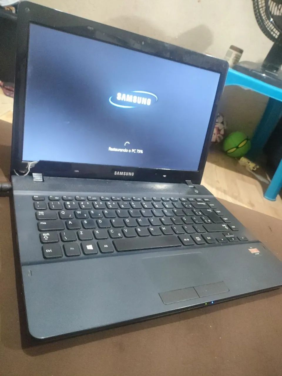 Notebook Samsung, 6GB de memória e 500GB de RAM  - Foto 3