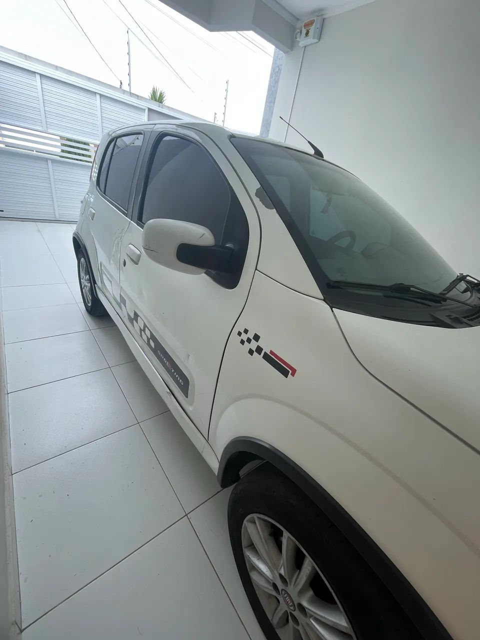 Fiat Uno Sporting 1.4 EVO Fire Flex 8V 4P 2012 - Foto 5