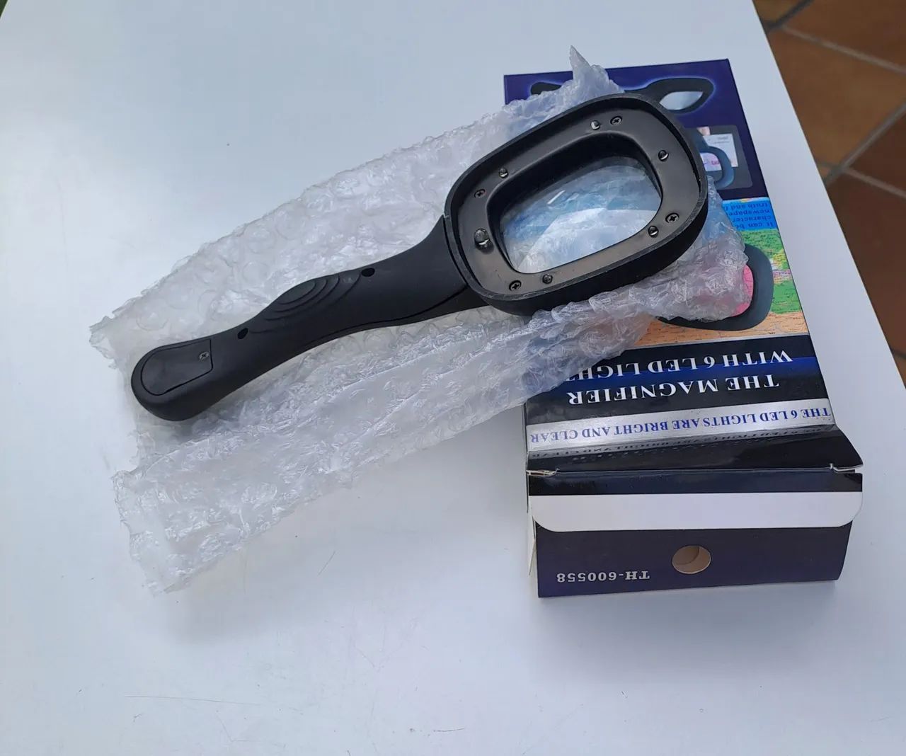 Magnifier com 6 led lights - Foto 3