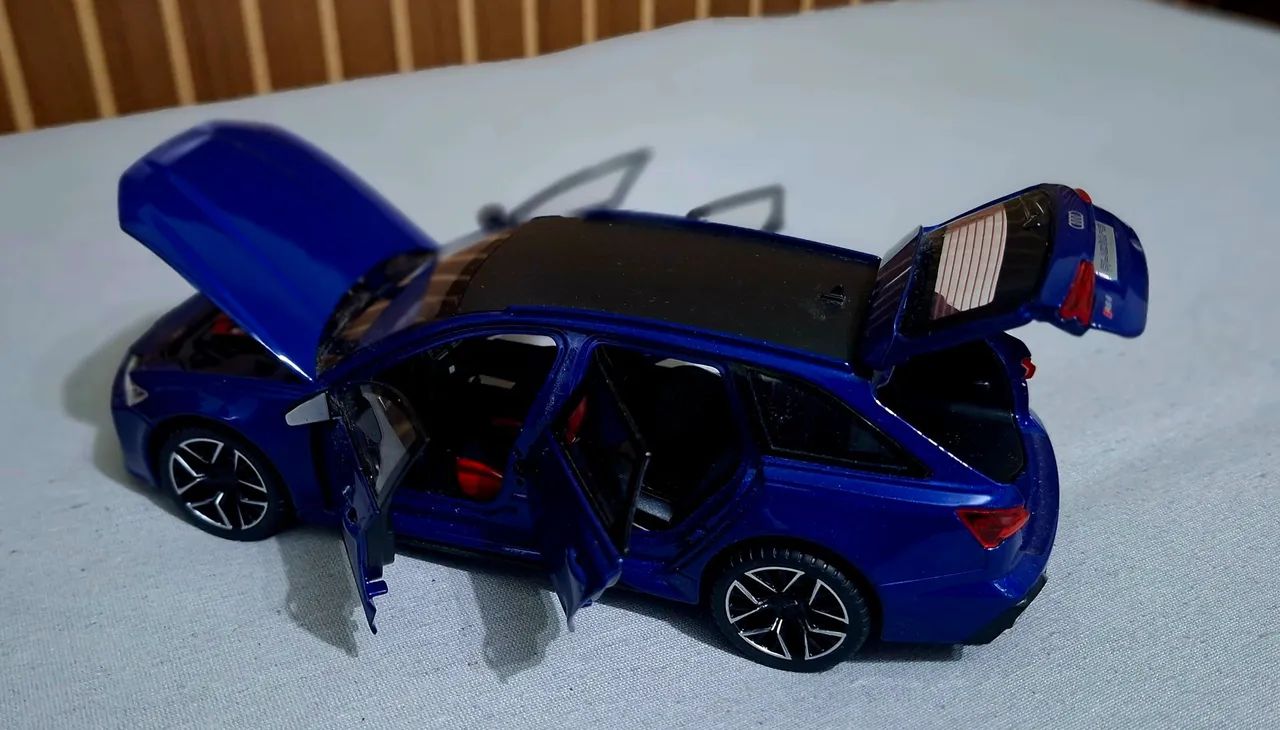 Carro miniatura Audi RS6 1/24 - Foto 5