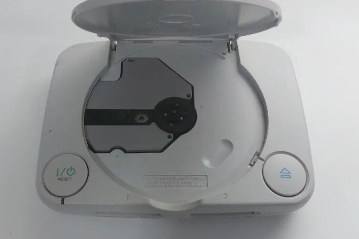 PSOne - PS1 Funcionando, Leitor ruim - Foto 2