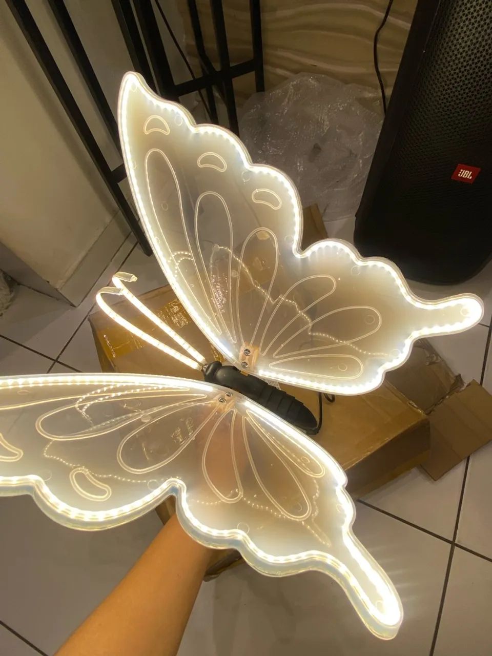 Borboleta em led com movimento  - Foto 4