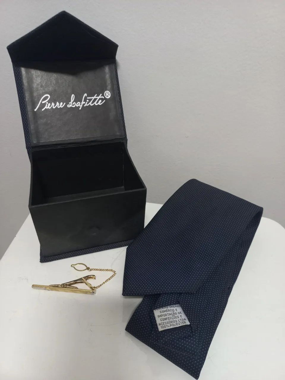Gravata Pierre Lafitte com prendedor dourado. - Foto 2